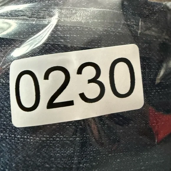 Silver Jeans Women’s W26 L33 Distressed Blue Jeans Flared Leg Bottom Slit - Picture 14 of 14